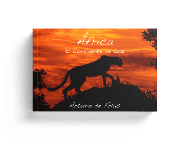 Libro ÁFRICA (A. de Frías)