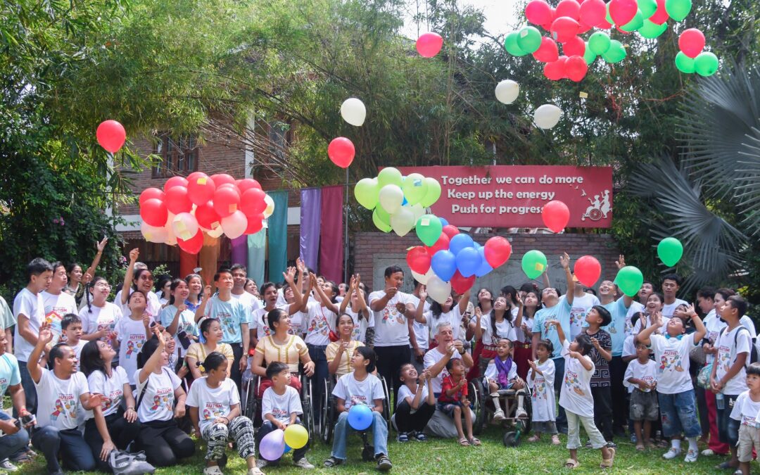 Arrupe en el evento celebrado por Día del Autismo para fomentar la visibilidad de las personas con discapacidad.